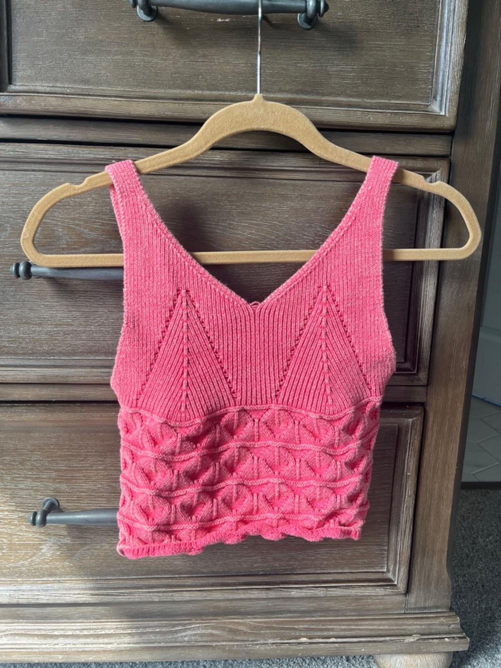 Oli & Hali Coral Pink Knit V-Neck Tank